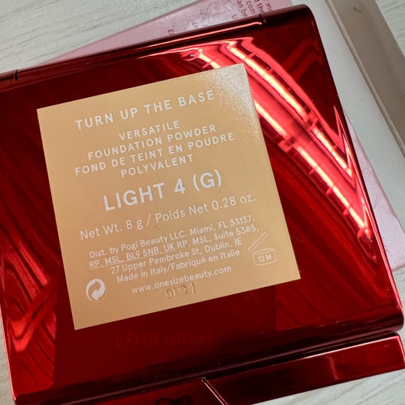 One Size by Patrick Starr Turn Up the Base Versatile Powder Foundation - Picture 4 of 5